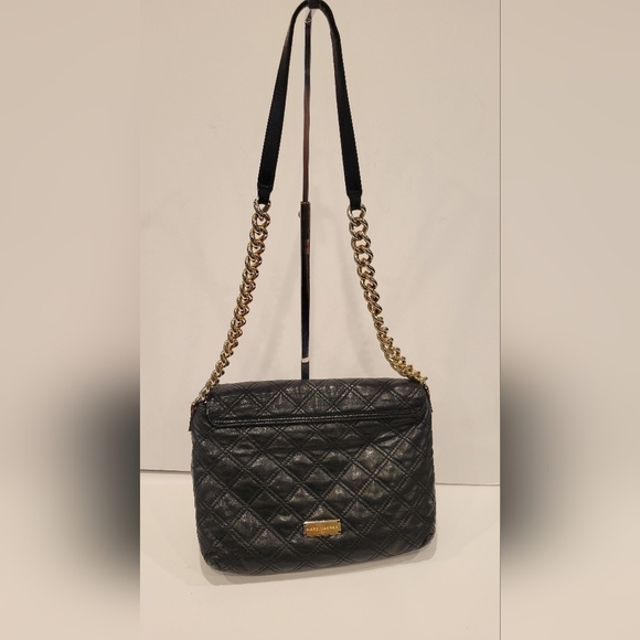 Marc Jacobs Black Quilted Leather Shoulder Bag with Gold Bow - Picture 5 of 6